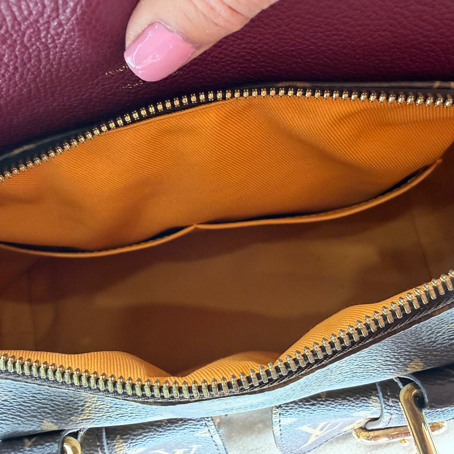 Louis Vuitton Brown/Burgundy Manhattan NM Handbag