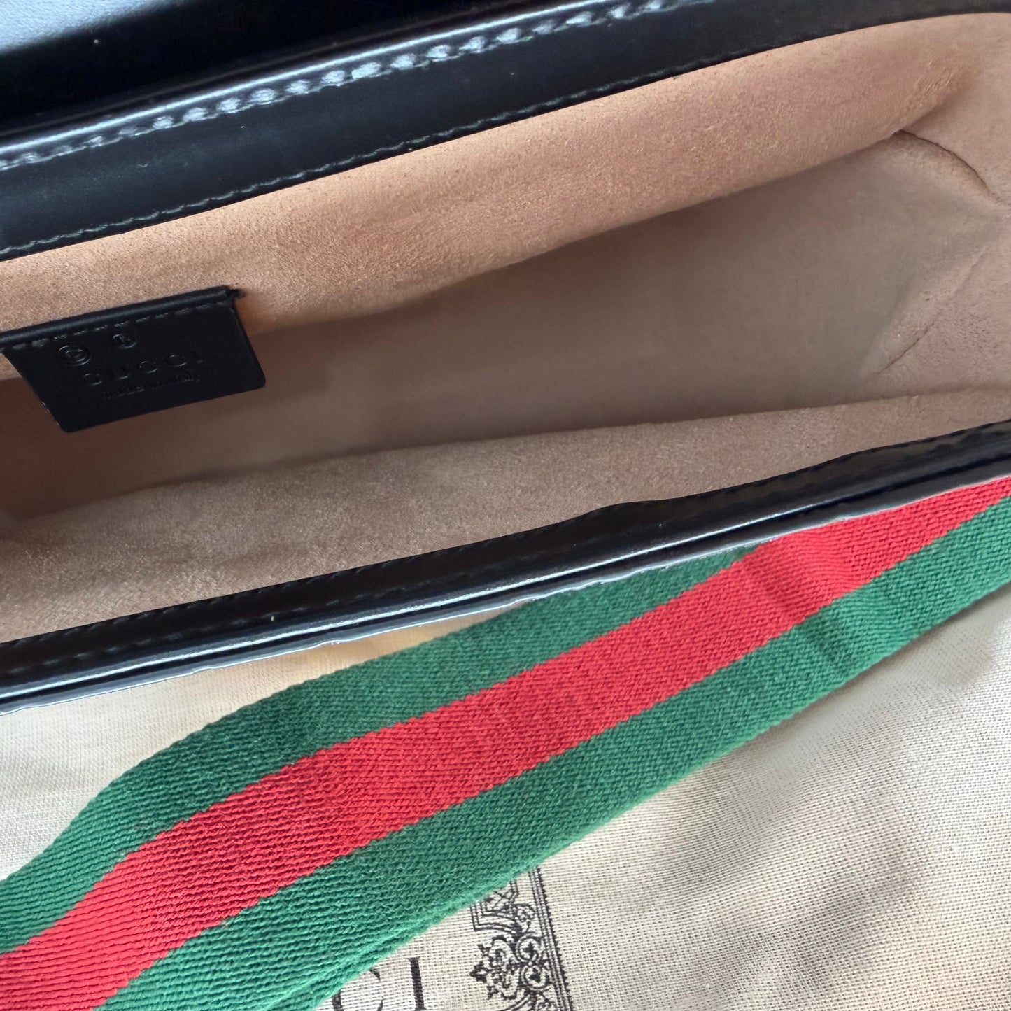 Gucci Black Guccissima Padlock Messenger Crossbody/Shoulder Bag (NEW)