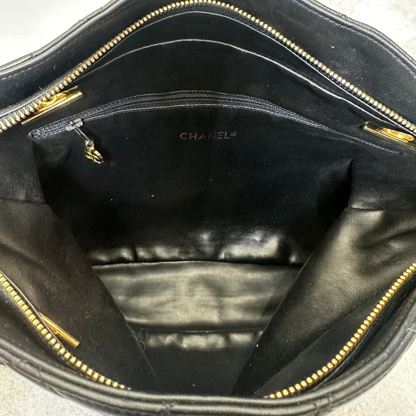 CHANEL Black lambskin Matelassé Medium Tote/Shoulder Bag