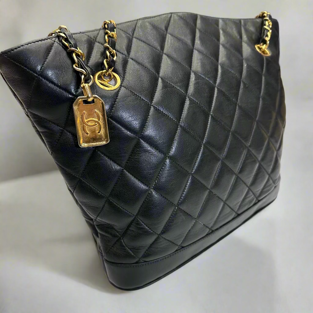 CHANEL Black lambskin Matelassé Medium Tote/Shoulder Bag