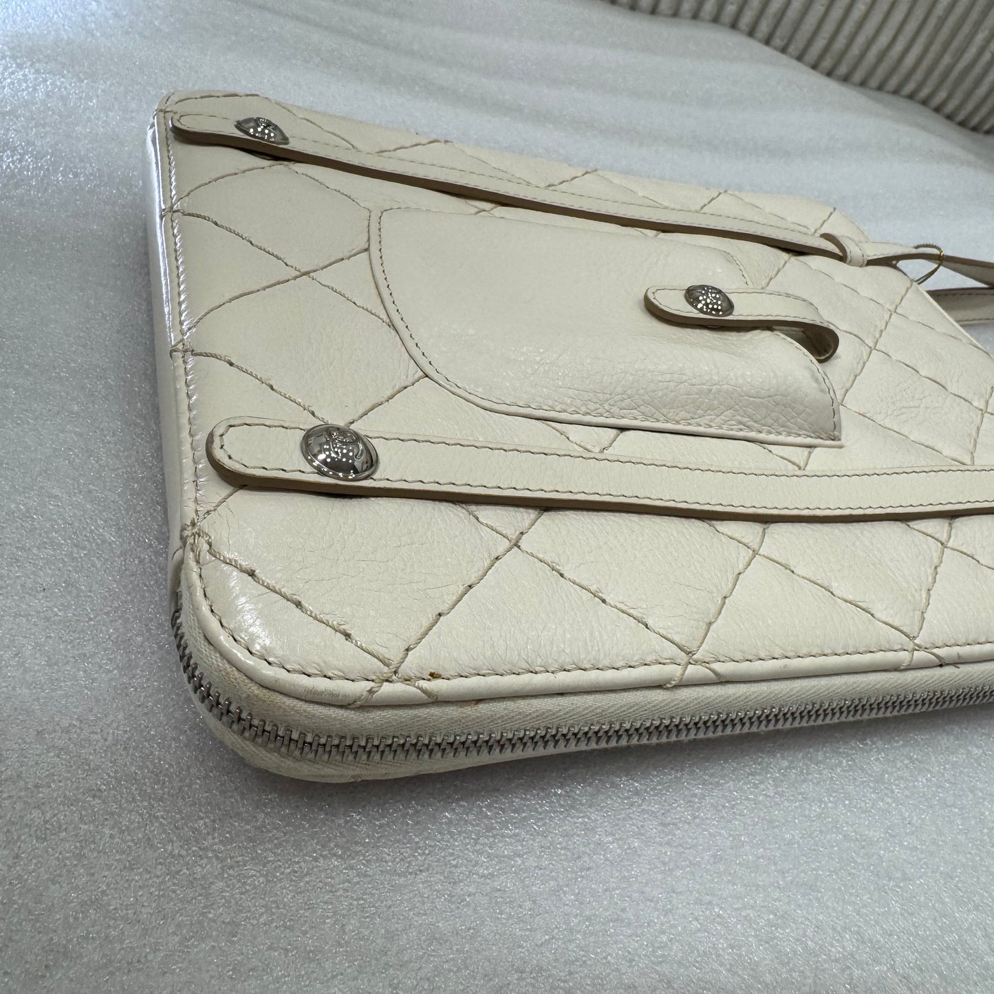 Chanel White/Beige Caviar ipad Case