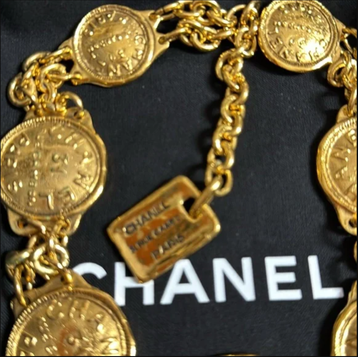 Authentic CHANEL gold toned medallion and Link chain necklace