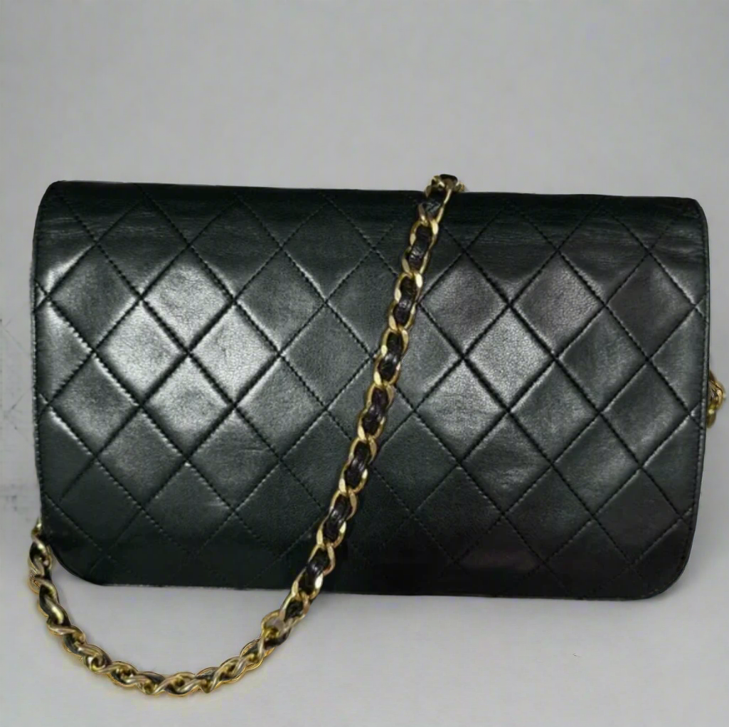 Chanel Black Lambskin Vintage Matelasse Full Flap, Medium