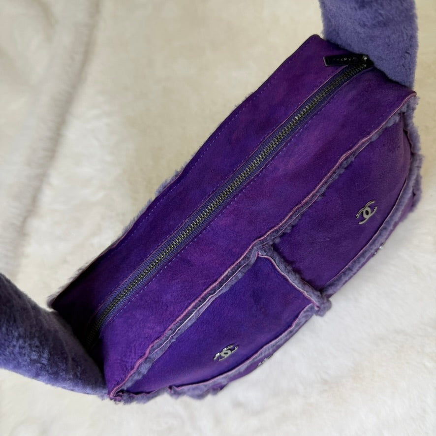 Chanel Purple Shearling and Suede Shoulder/Crossbody Bag